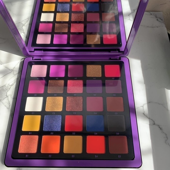 Anastasia Beverly Hills NORVINA Pro Pigment Palette Vol. 1 - Picture 2 of 6